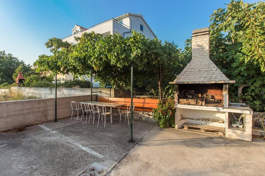 Apartments Tonimir Vodice Buitenkant foto