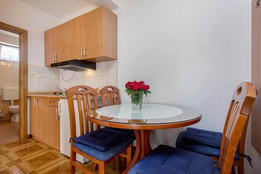 Apartments Tonimir Vodice Buitenkant foto