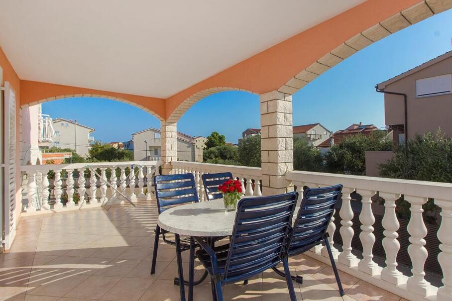 Apartments Tonimir Vodice Buitenkant foto